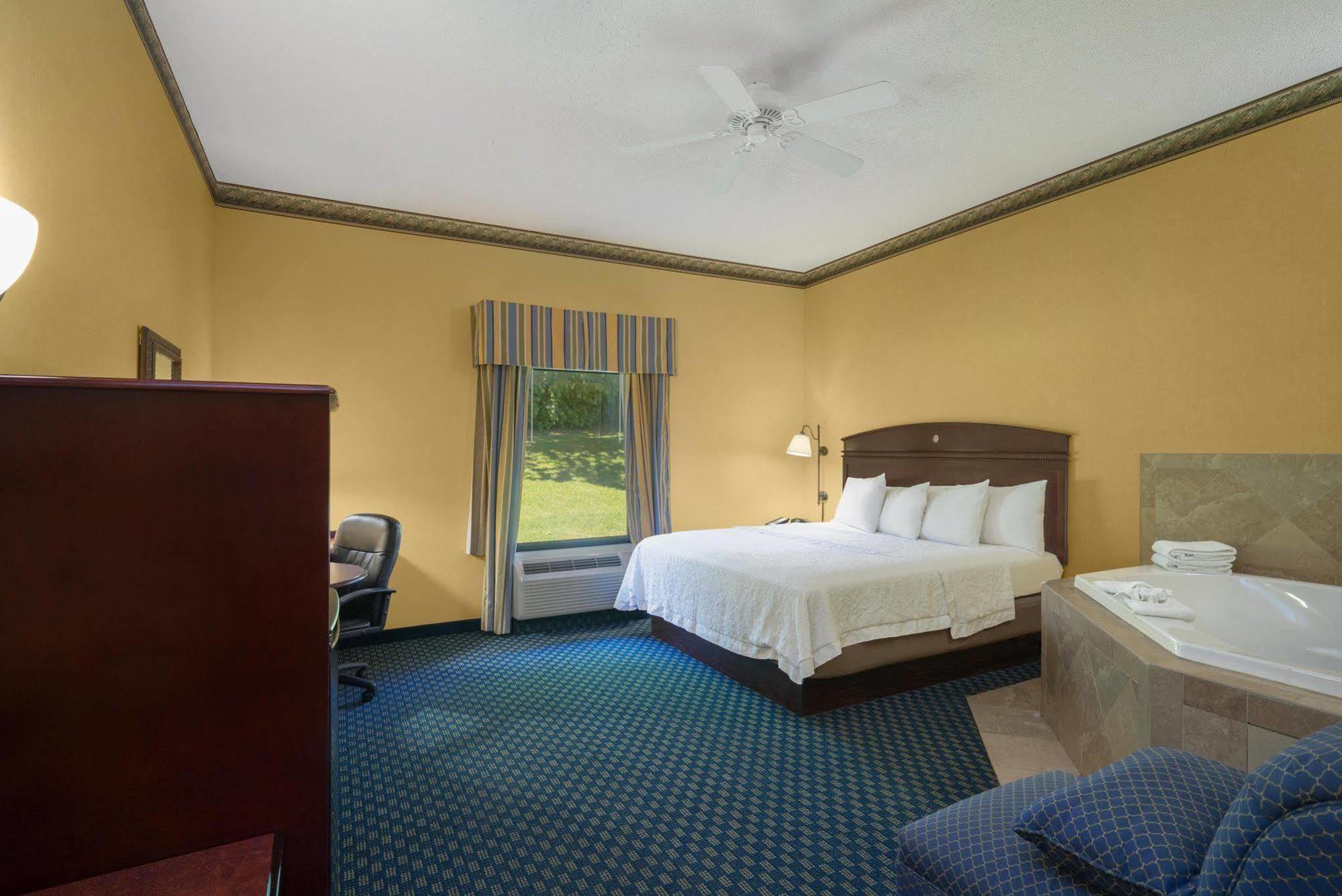 Hampton Inn Maysville Eksteriør billede